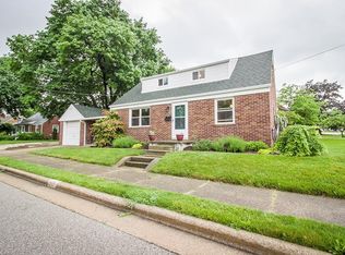 215 Viking St NW, North Canton, OH 44720