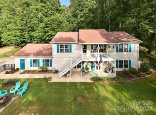 17 Cole Rd, Leicester, NC 28748