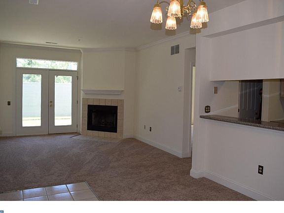 3rd image of 2703 Waters Edge Dr