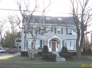 116 N Main St APT 2S, Rutland, VT 05701