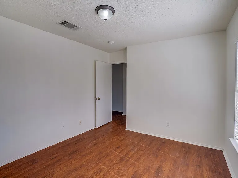 2602 Stapleford Dr — Photo 13