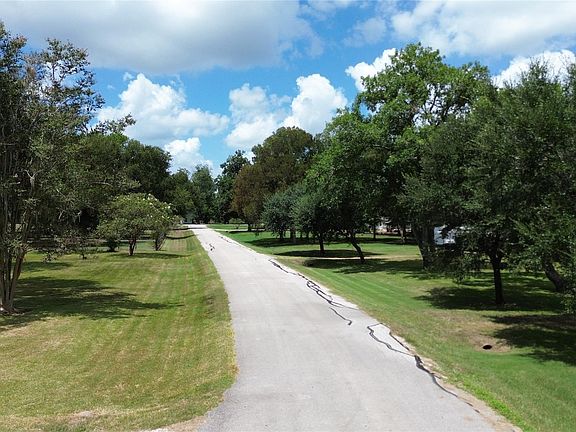 3rd image of 36711 Custer Rd