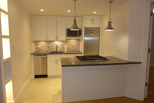 Rented by Stellar Management | media 2