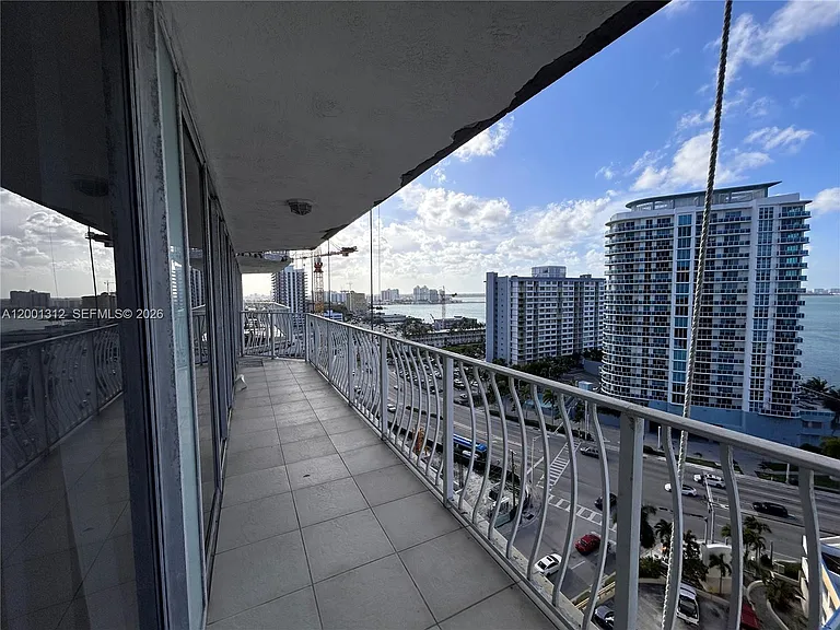 7601 E Treasure Dr #1612 — Photo 26