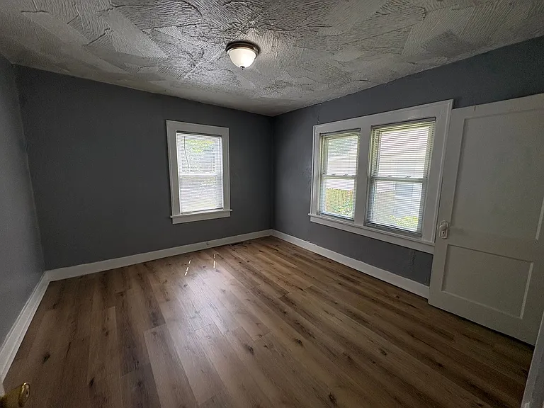 5401 Highland Ave — Photo 16