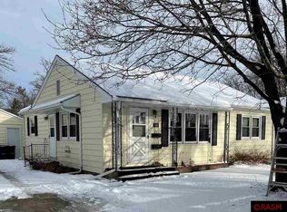 136 Gwyn Ave, Mankato, MN 56001