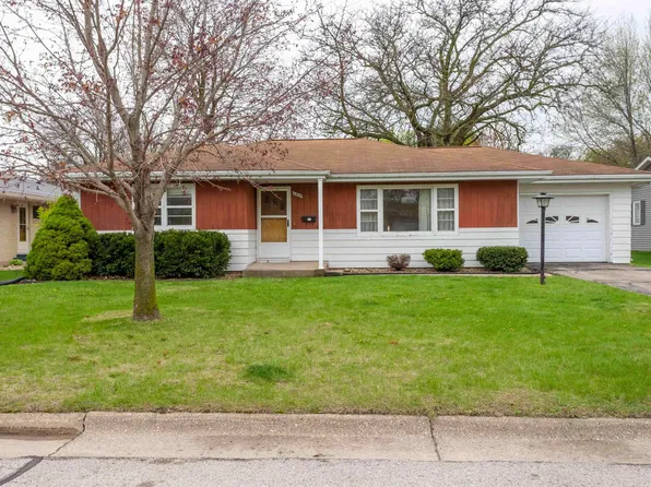 1319 1st Ave E, Dyersville, IA 52040