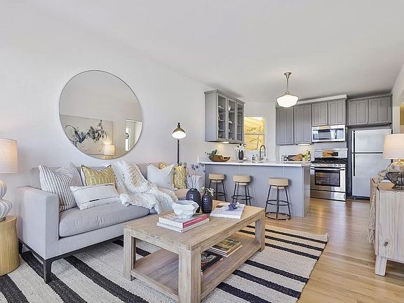3rd image of 253 Randall St #1