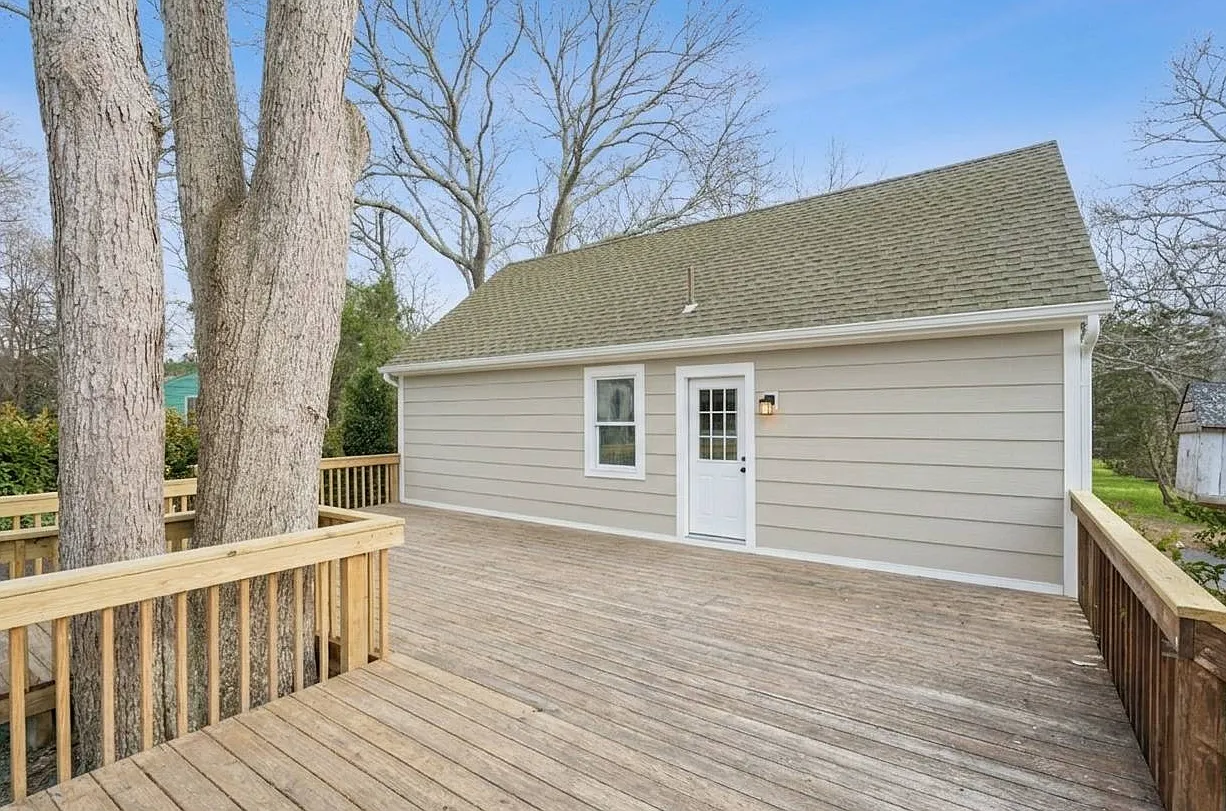 Newly Renovated Year-Round Rental - Waterview — Photo 4
