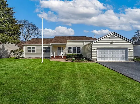 103 Foxwood Ln, Forked River, NJ 08731