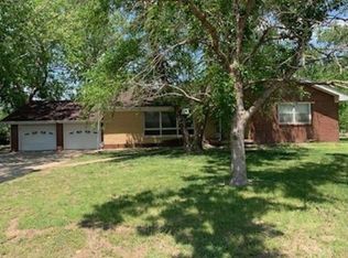 1130 W 51st St S, Wichita, KS 67217