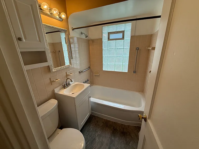 14805 Reddington Ave — Photo 13