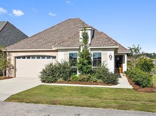 221 Saint Calais Pl, Madisonville, LA 70447