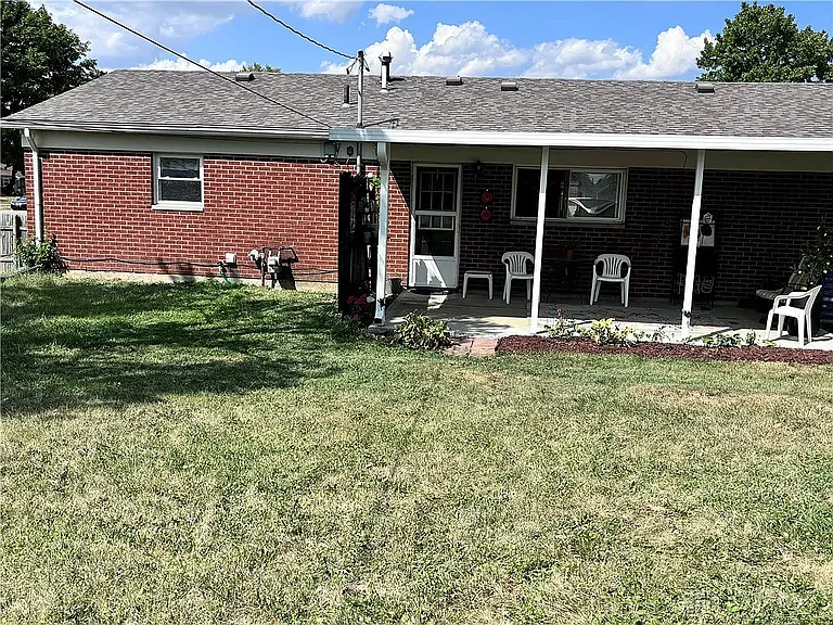 90 Brent Dr — Photo 30