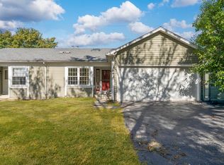 1643 Estate Cir, Naperville, IL 60565