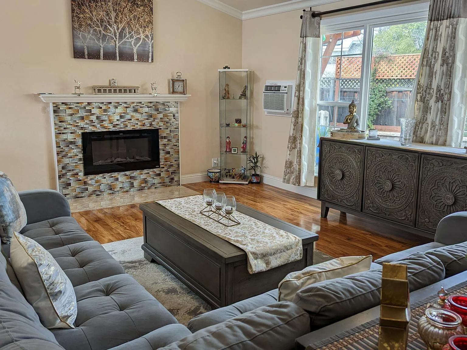 3 bed, 1452 sqft, $4,800 — Photo 2