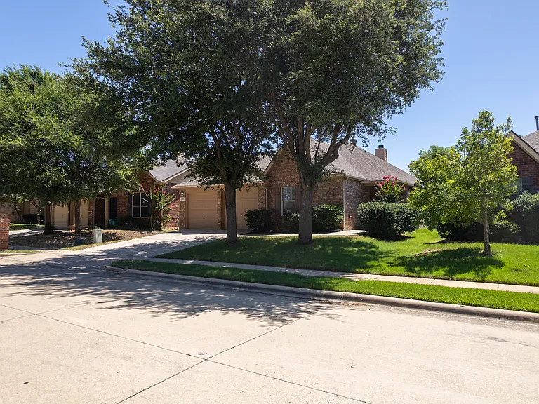 4808 Carrotwood Dr — Photo 1