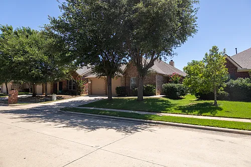 4808 Carrotwood Dr Photo 1