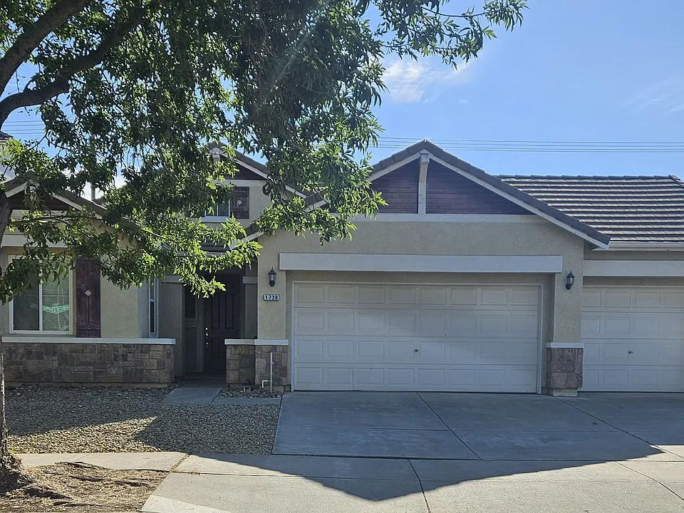 1720 Somersby Ln