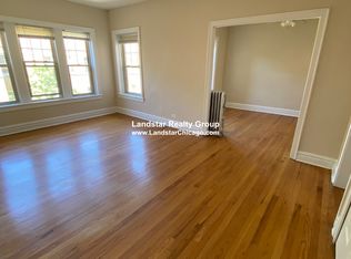 910 Reba Pl APT 3N, Evanston, IL 60202