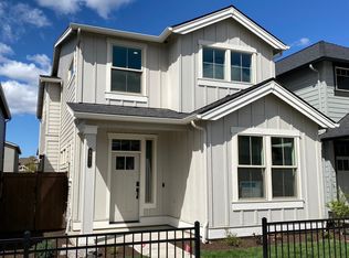 3811 SW Coyote Pl, Redmond, OR 97756