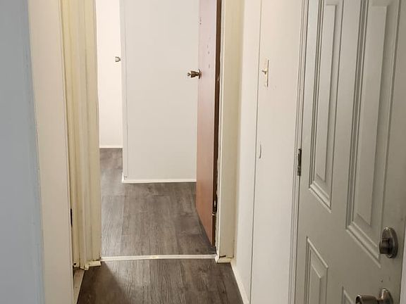 4th image of 8364 Cedar St #13