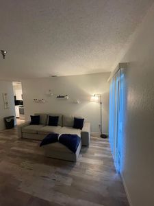 10263 Gandy Blvd N APT 615, Saint Petersburg, FL, 33702