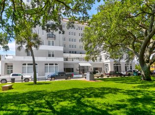 1 King St APT 702, Charleston, SC 29401