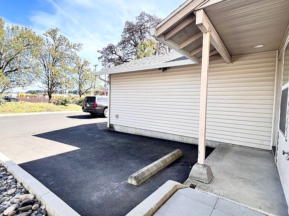 3rd image of 2314 Stapleton Rd #2314