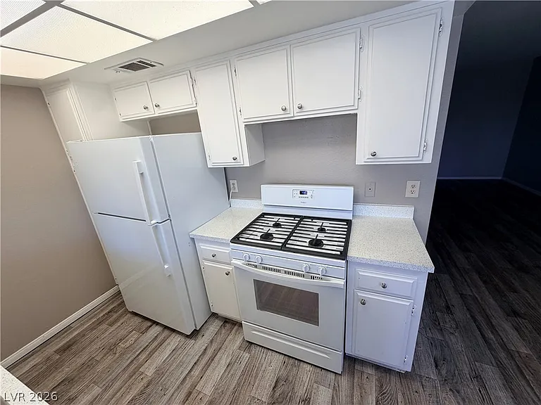 1405 Vegas Valley Dr #52 — Photo 10