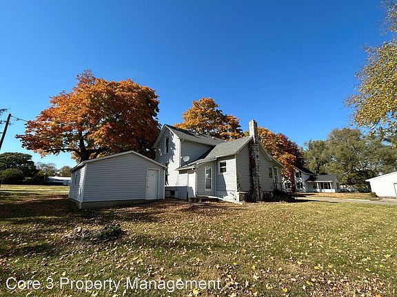 2nd image of 300 S Elm St #4107471