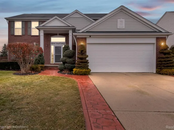 56543 Hastings Dr, Macomb, MI 48042