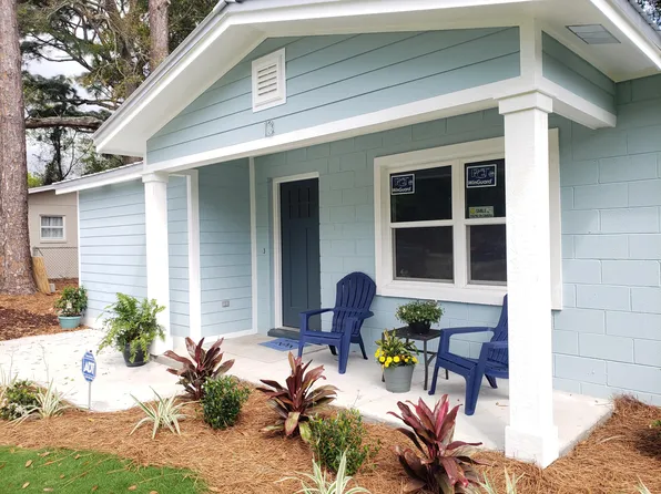 13 Wright Pkwy, Fort Walton Beach, FL 32548