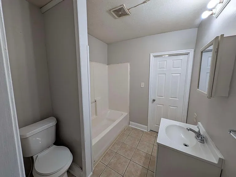 5817 Park Ave — Photo 6