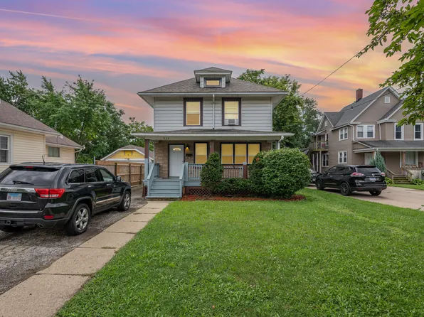 933 Claim St, Aurora, IL 60505