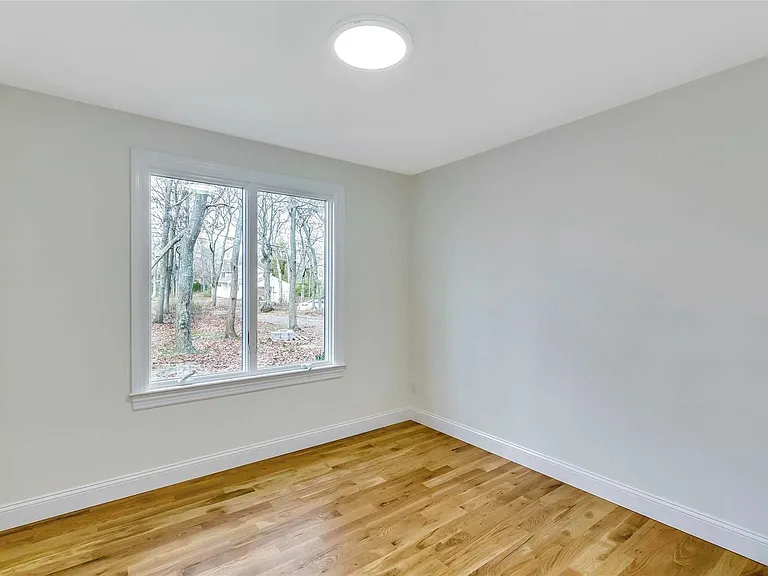 51 Ocean Ave — Photo 15
