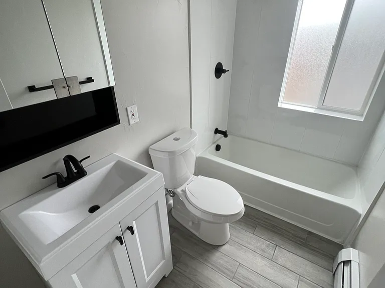 1960 Eaton St #7 — Photo 16