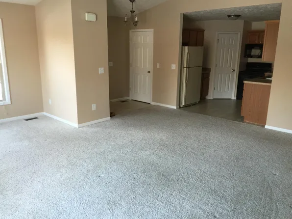 131 W Webb Dr, Dewitt, MI 48820