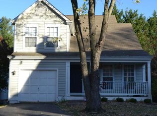 447 Foxridge Dr SW, Leesburg, VA