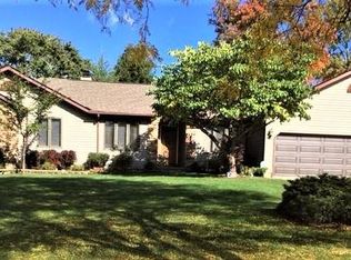 9500 Potomac Dr, North Royalton, OH