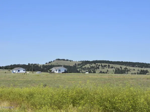 20 Crossroads Dr, Lusk, WY 82225
