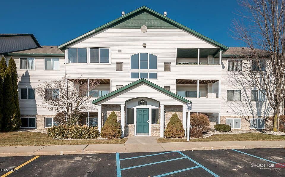 1st image of 5821 Crosswinds Dr #34