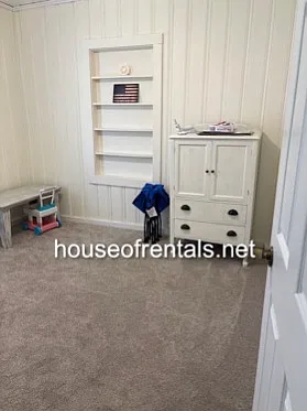 502 Onley St — Photo 9