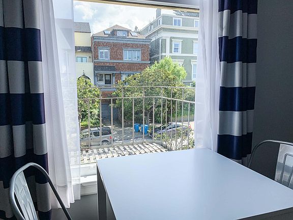 5th image of 949 Ashbury St APT 1