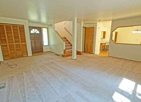 2nd image of 5003 159th Ct NE
