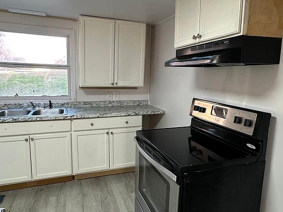 5th image of 212 Nat Barber Ave