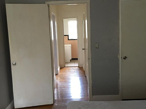 4th image of 1137 Marseille Dr APT 3