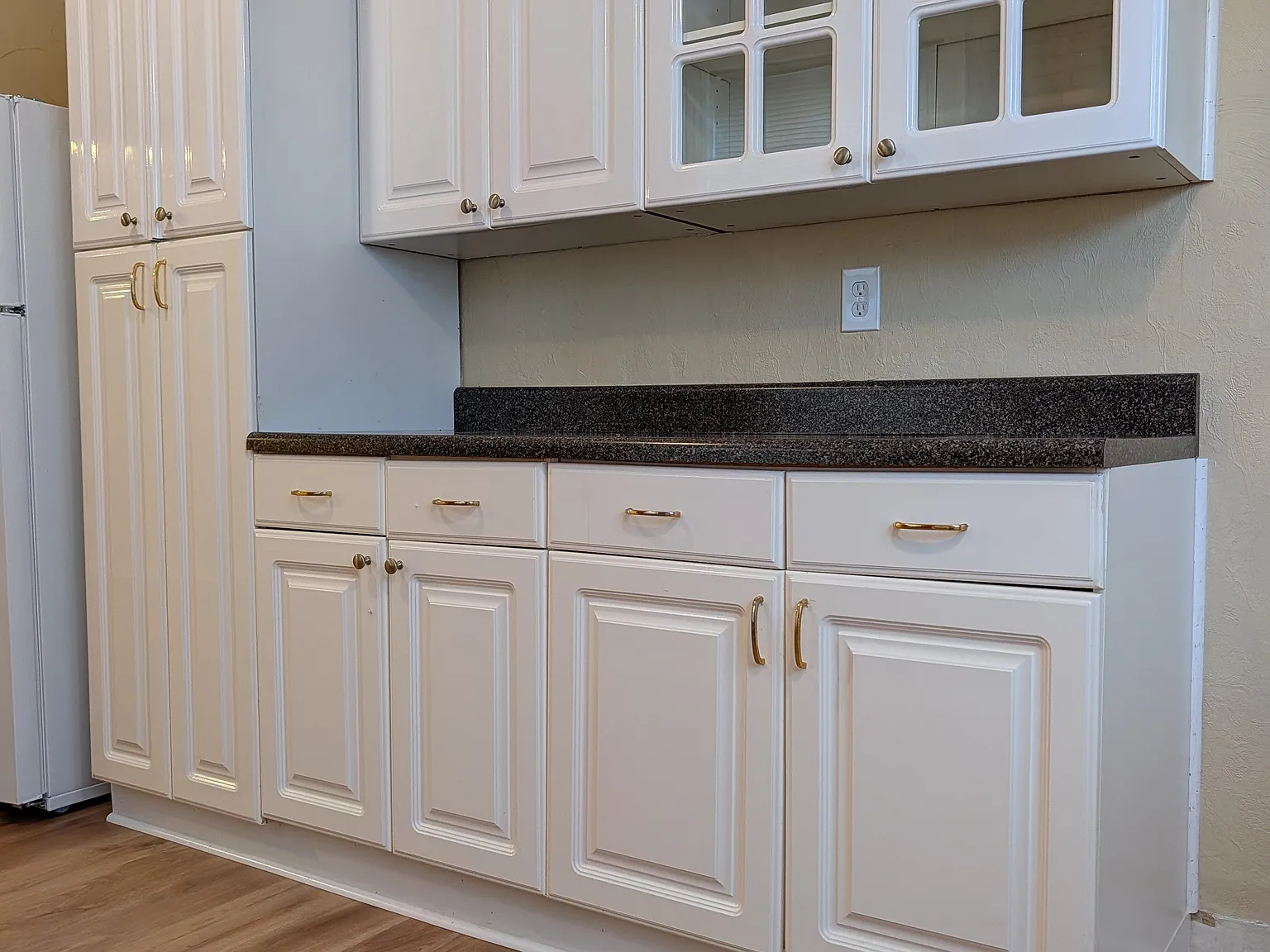 3 bed, 1200 sqft, $1,700 — Photo 4