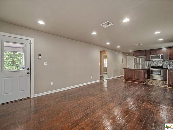 3rd image of 212 Bryce Dr
