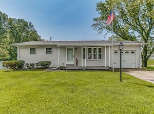124 Ruth Dr, Saint Charles, MO 63301